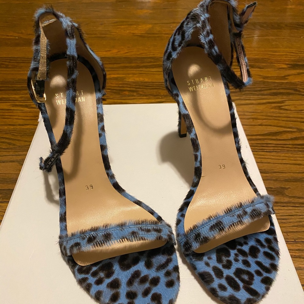 Women’s sandals